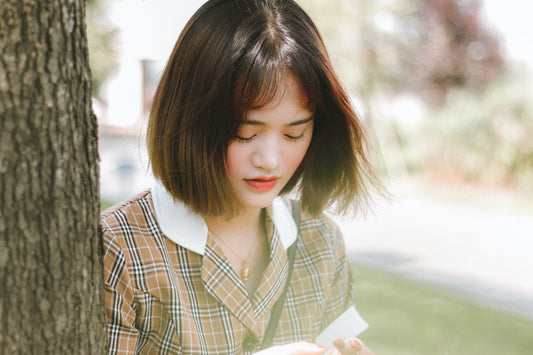 Mana yang Cocok untuk Rumah atau Salon? Pensil Alis atau Pewarna Alis