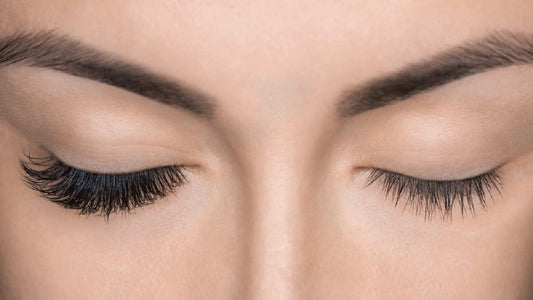 Perbandingan Hasil sebelum dan sesudah pemasangan Eyelash Extension